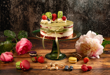 Торта "Ягодово пистачо"