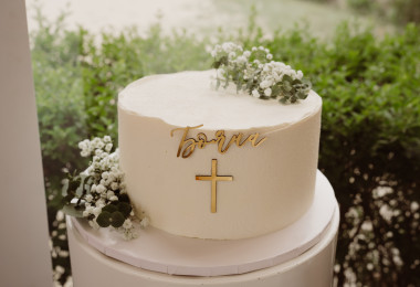 Декорирани торти за поводи /Кръщене, Годишнина, Завършване, Дипломиране/