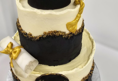 Декорирани торти за поводи /Кръщене, Годишнина, Завършване, Дипломиране/