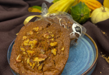 Кекс с тиква и орехи