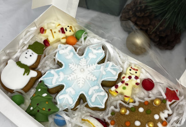 Кутия с декорирани меденки