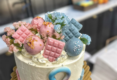 Декорирани торти за поводи /Кръщене, Годишнина, Завършване, Дипломиране/