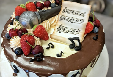 Декорирани торти за поводи /Кръщене, Годишнина, Завършване, Дипломиране/